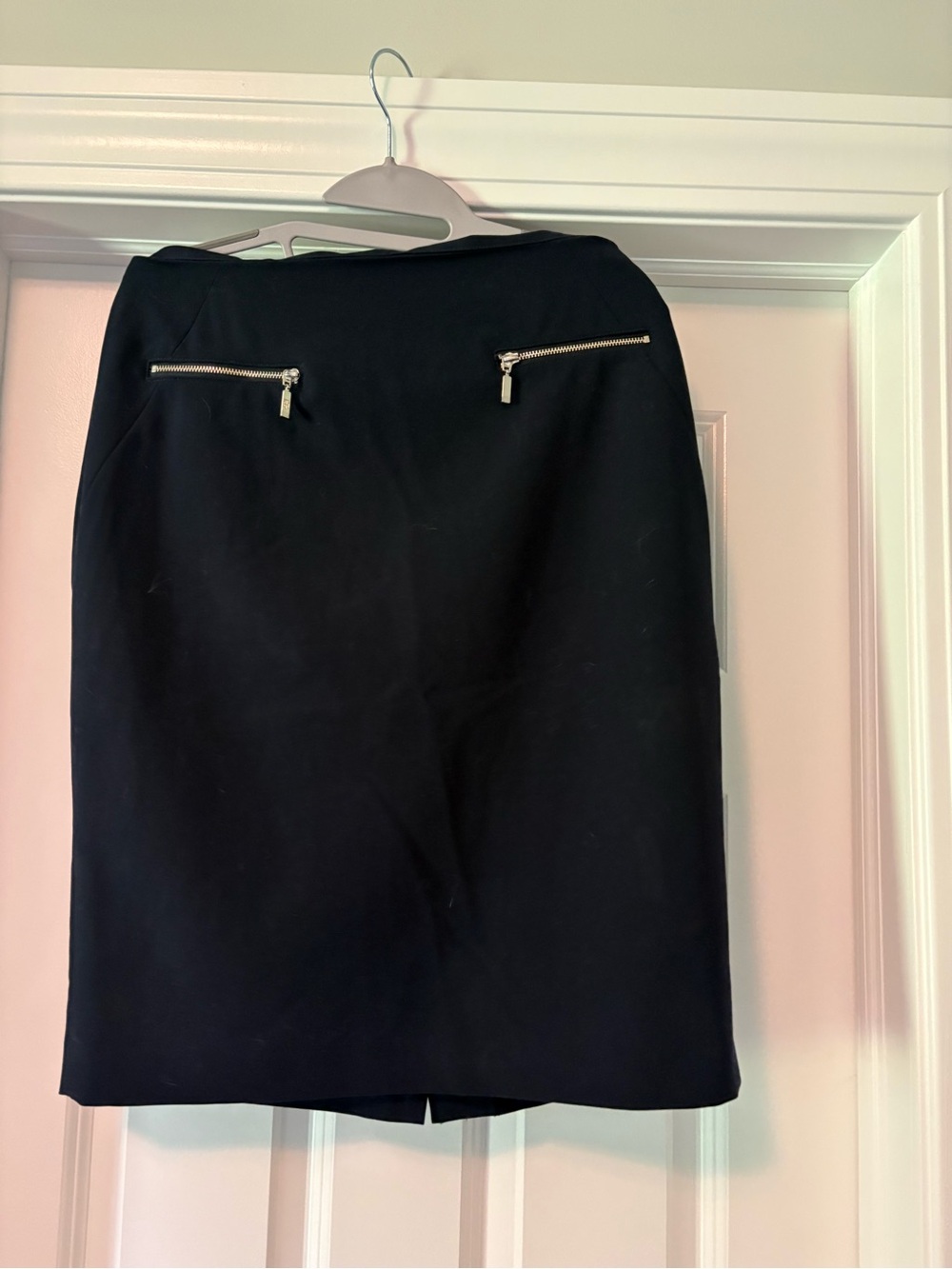 Tommy Hilfiger Classic Black Pencil Skirt with Zip Accent